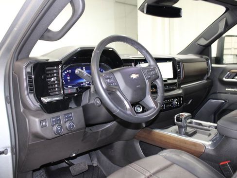 Used 2024 Chevrolet Silverado 1500 High Country w/ High Country Premium Package image 22