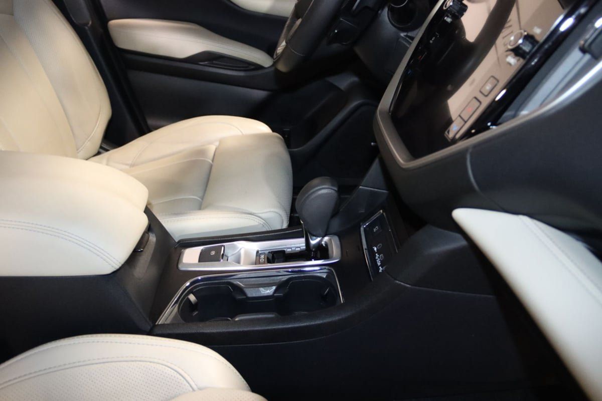 Used 2023 Subaru Ascent Limited w/ Technology Package AWD/4WD image 61
