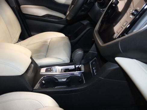 Used 2023 Subaru Ascent Limited w/ Technology Package AWD/4WD image 61