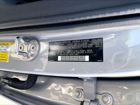 Used 2024 Volvo XC90 T8 Plus w/ Protection Package Premier AWD/4WD image 35