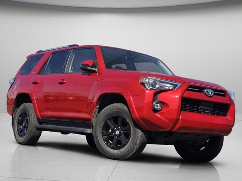 Used 2024 Toyota 4Runner SR5 Premium AWD/4WD image 2