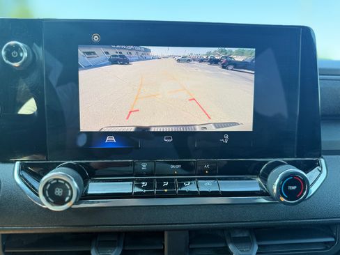 Used 2023 Chevrolet Colorado W/T RWD image 36