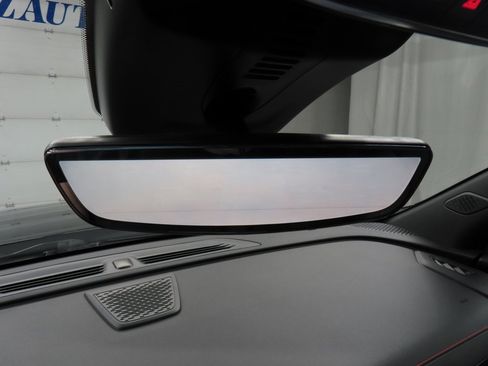 Used 2024 Chevrolet Traverse RS image 26