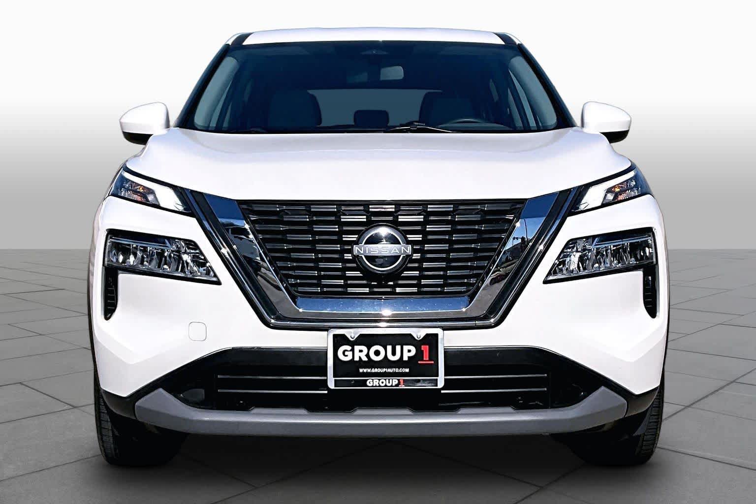 Certified 2023 Nissan Rogue SV FWD image 4