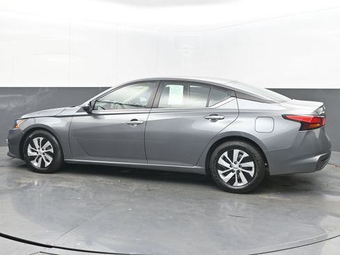 Used 2022 Nissan Altima 2.5 S image 5