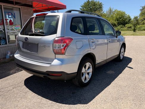 Used 2016 Subaru Forester 2.5i w/ Alloy Wheel Package AWD/4WD image 4
