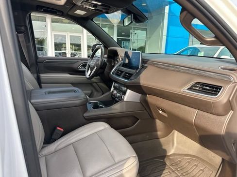 Used 2021 GMC Yukon SLT w/ SLT Luxury Plus Package AWD/4WD image 8
