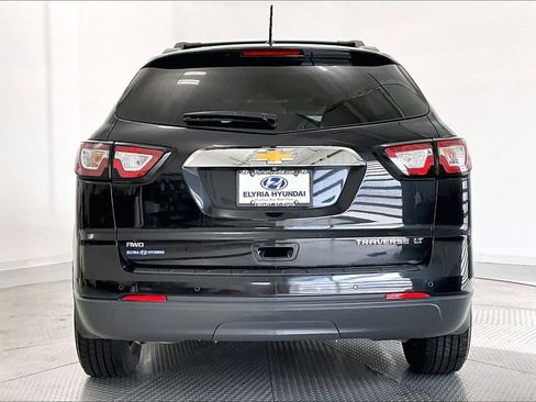 Used 2015 Chevrolet Traverse LT w/ LPO, 'HIT The Road' Package AWD/4WD image 4