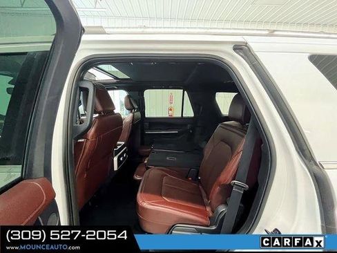 Used 2024 Ford Expedition Limited image 13