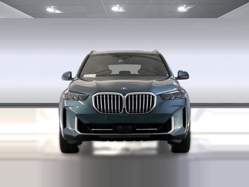 New 2026 BMW X5 xDrive50e image 5