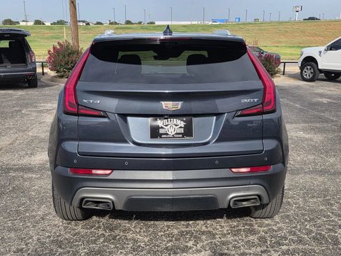Used 2019 Cadillac XT4 Premium Luxury w/ Enhanced Visibility Package FWD image 6