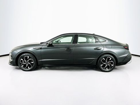 Used 2025 Hyundai Sonata SEL FWD image 4