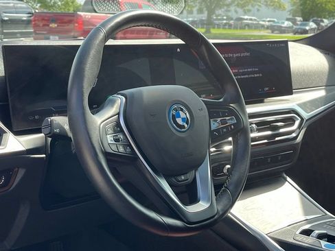 Used 2023 BMW i4 eDrive35 RWD image 17
