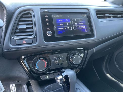 Used 2019 Honda HR-V Sport image 11