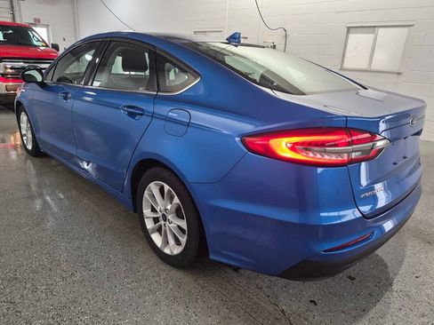 Used 2020 Ford Fusion SE FWD image 4