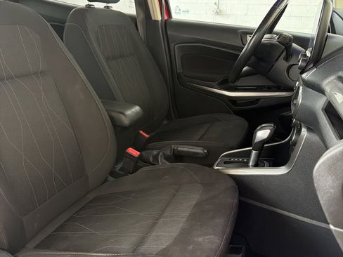 Used 2020 Ford EcoSport SE image 36