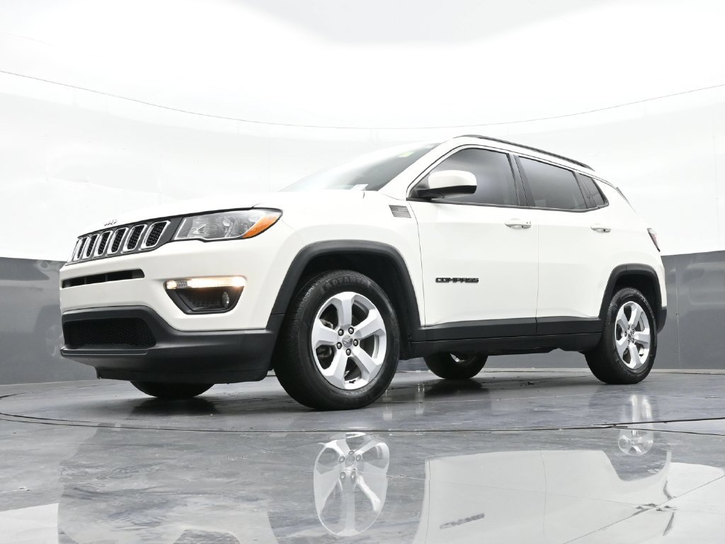 Used 2021 Jeep Compass Latitude w/ Sun and Sound Group FWD image 23