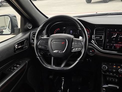 Used 2024 Dodge Durango GT RWD image 17