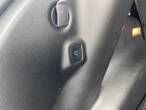 Used 2023 Jeep Compass Latitude w/ Convenience Group image 24