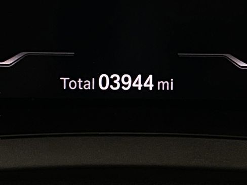 Used 2023 BMW M4 CSL image 17