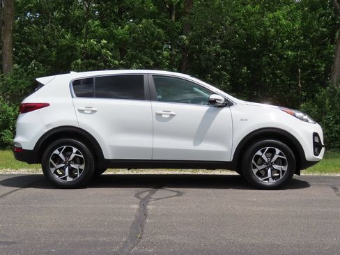 Used 2021 Kia Sportage LX w/ LX AWD Popular Package image 2