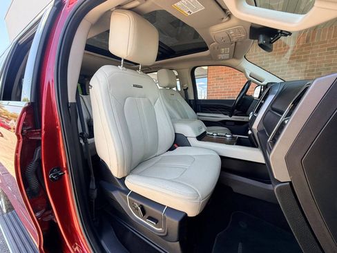 Used 2019 Ford Expedition Max Platinum AWD/4WD image 23