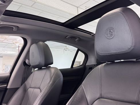 Used 2021 Alfa Romeo Stelvio Ti image 22