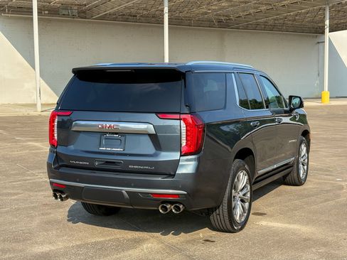 Used 2021 GMC Yukon Denali w/ Denali Premium Package AWD/4WD image 18