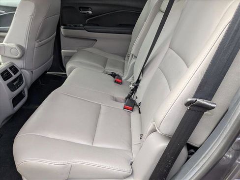 Used 2022 Honda Pilot EX-L image 18