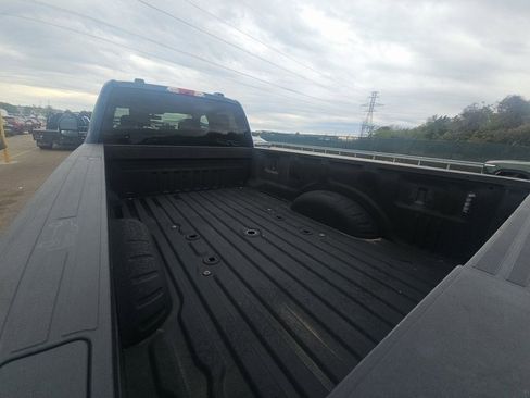 Used 2023 Ford F350 XLT w/ XLT Premium Package image 5