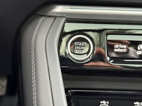 Used 2025 Audi Q5 Premium w/ Premium Plus AWD/4WD image 32