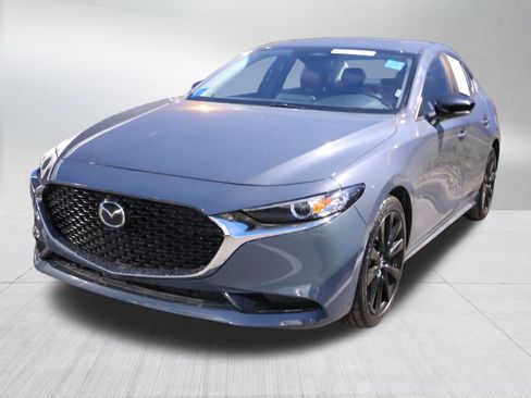 Used 2025 MAZDA MAZDA3 s image 3