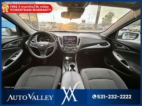 Used 2023 Chevrolet Malibu LT w/ Driver Confidence Package image 28