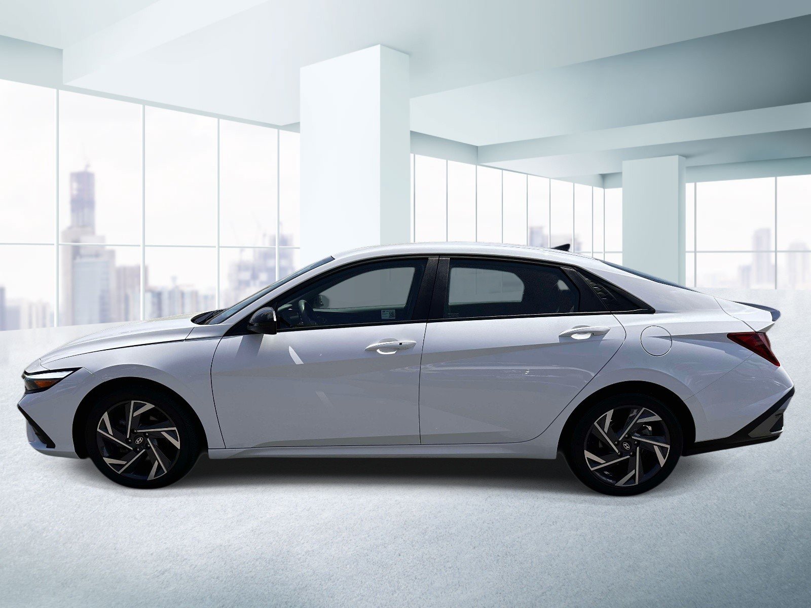 Used 2025 Hyundai Elantra Sport FWD image 2