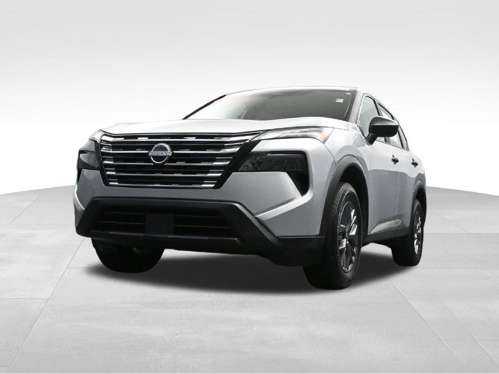 Used 2024 Nissan Rogue S AWD/4WD image 21