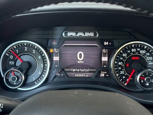 Used 2024 RAM 1500 Laramie AWD/4WD image 20