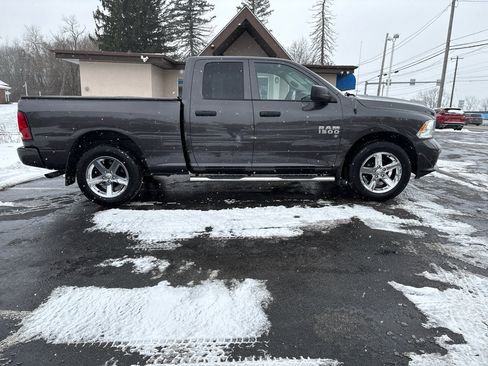 Used 2018 RAM 1500 Express w/ Express Value Package image 4