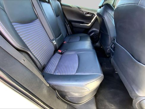 Used 2022 Toyota RAV4 XSE AWD/4WD image 19