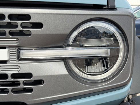 Used 2021 Ford Bronco Badlands image 9