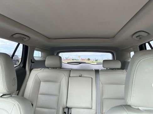 Used 2018 GMC Terrain Denali w/ Comfort Package FWD image 18