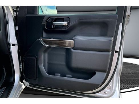 Used 2022 Chevrolet Silverado 1500 LT image 21