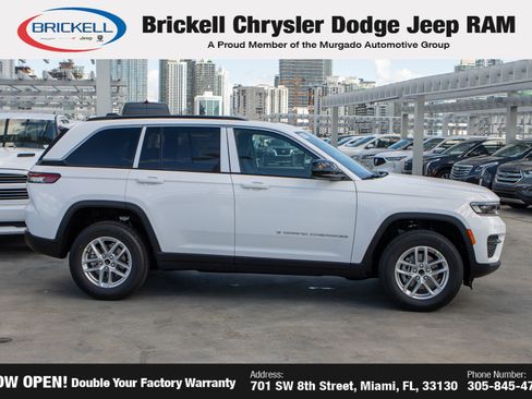 New 2025 Jeep Grand Cherokee Laredo X image 4