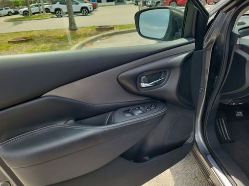 Used 2020 Nissan Murano S FWD image 15
