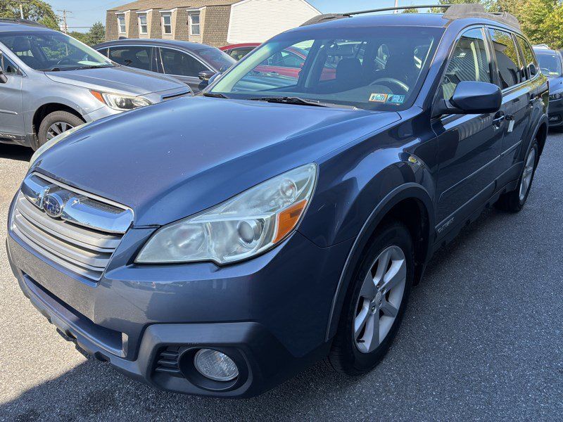 Used 2014 Subaru Outback 2.5i Premium AWD/4WD image 3