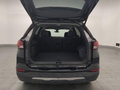 Used 2023 Chevrolet Equinox LT w/ Driver Convenience Package image 28