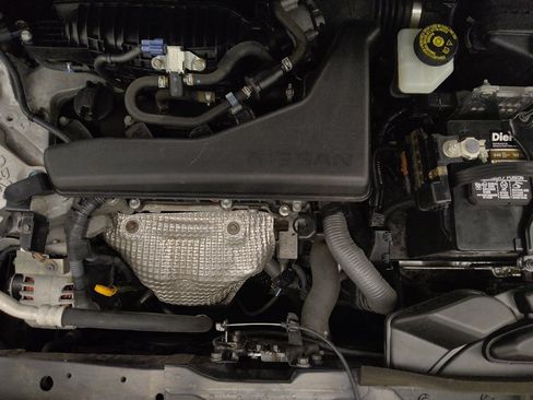Used 2018 Nissan Rogue SV AWD/4WD image 30