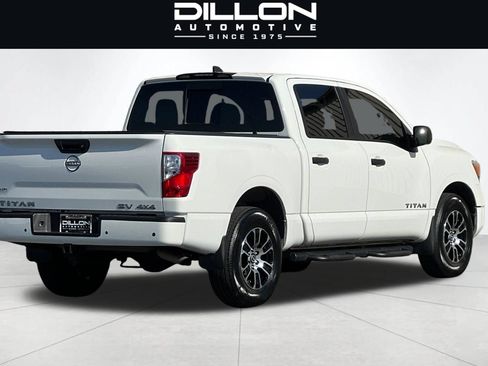 Used 2024 Nissan Titan SV AWD/4WD image 4
