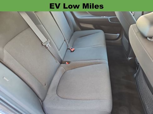 Used 2025 Hyundai Ioniq 6 SE RWD image 17