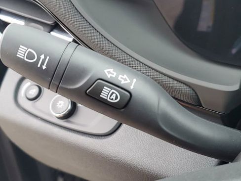 Certified 2025 Buick Envista Sport Touring FWD image 10