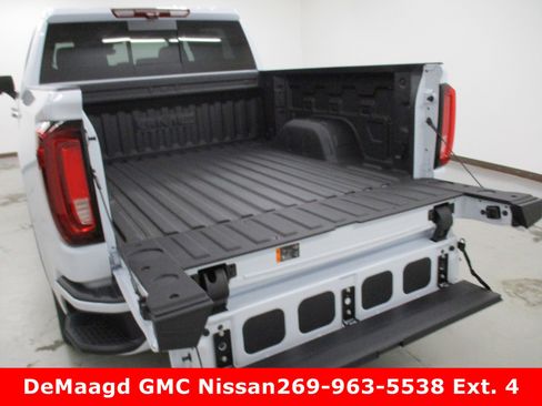 New 2026 GMC Sierra 1500 Denali w/ Denali Reserve Package image 14